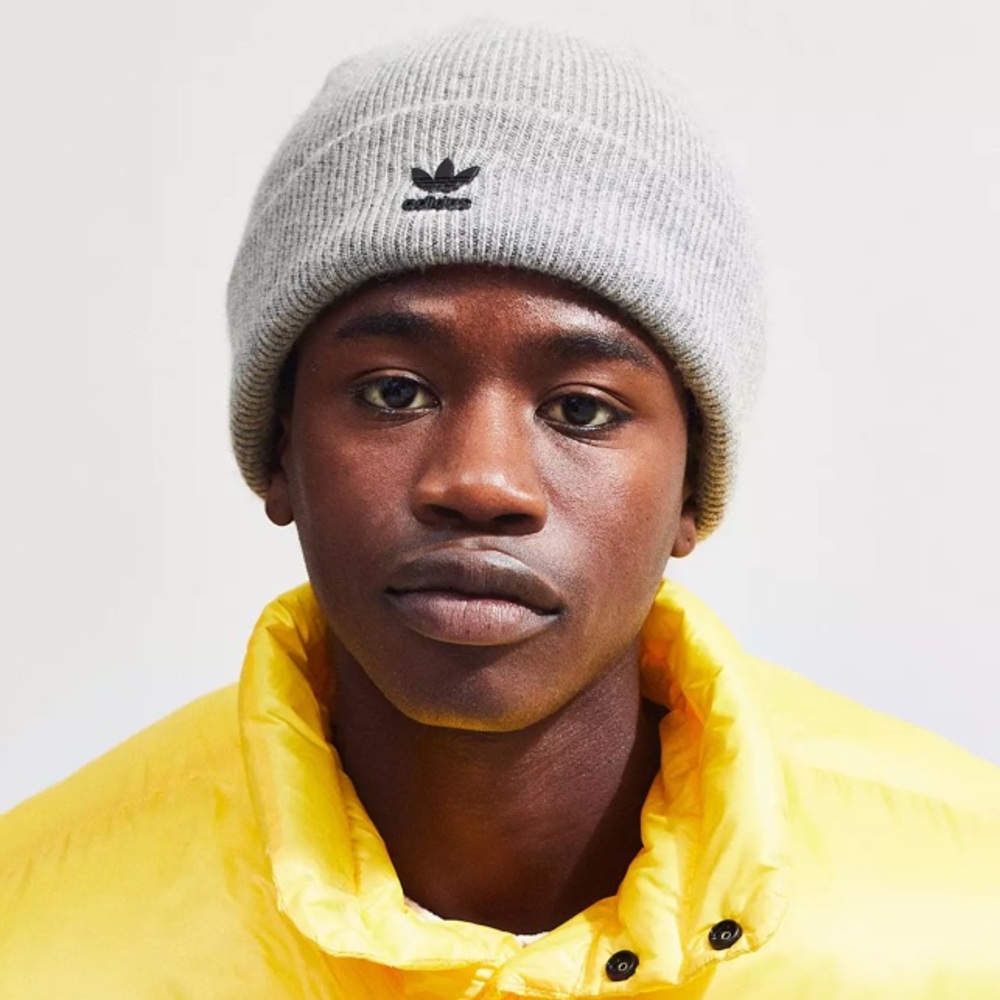 Adidas Originals Metal Badge Beanie - Picture 5 of 5